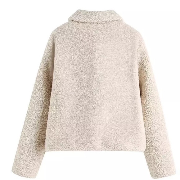 Fuzzy Toggle Winter Coat, Short MIDI Thick Jacket, In Season Lux - Picture 3 of 5